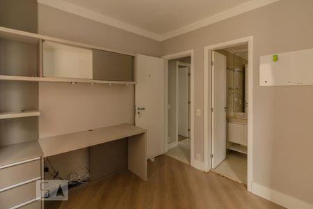 Quarto 01 com Suite  de apartamento para alugar com 2 quartos, 100m² em Campestre, Santo André