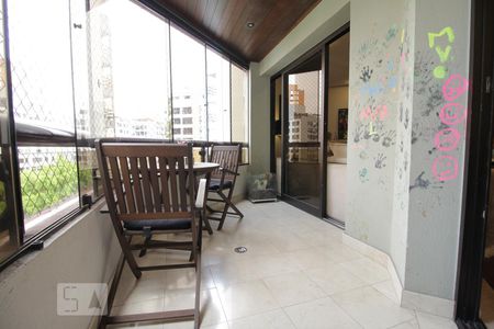 Varanda de apartamento para alugar com 3 quartos, 165m² em Vila Suzana, São Paulo