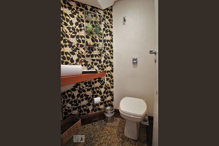 Lavabo de apartamento para alugar com 3 quartos, 165m² em Vila Suzana, São Paulo