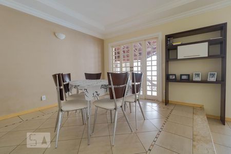 Sala de Jantar de casa à venda com 4 quartos, 350m² em Condomínio Jardim Botânico , Campinas