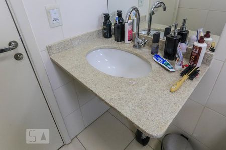 Banheiro de apartamento para alugar com 2 quartos, 69m² em Vila Moinho Velho, São Paulo
