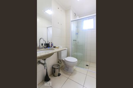 Banheiro de apartamento para alugar com 2 quartos, 69m² em Vila Moinho Velho, São Paulo