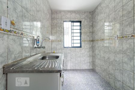 Cozinha de apartamento para alugar com 2 quartos, 48m² em Itaquera, São Paulo