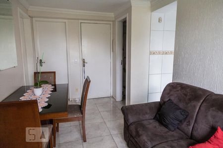 Sala de apartamento à venda com 4 quartos, 100m² em Vila Carmosina, São Paulo