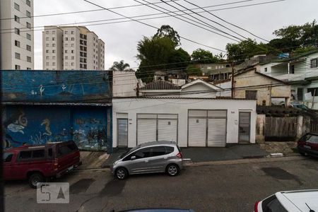 Vista do Quarto 1  de casa para alugar com 2 quartos, 60m² em Vila Bela, São Paulo