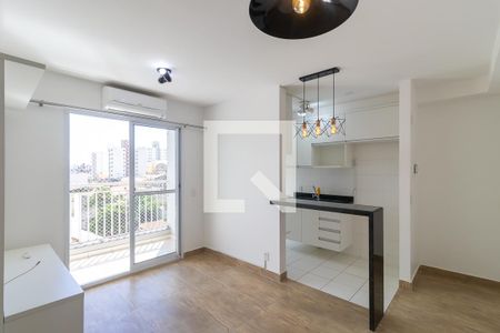Sala de apartamento à venda com 2 quartos, 57m² em Taquaral, Campinas