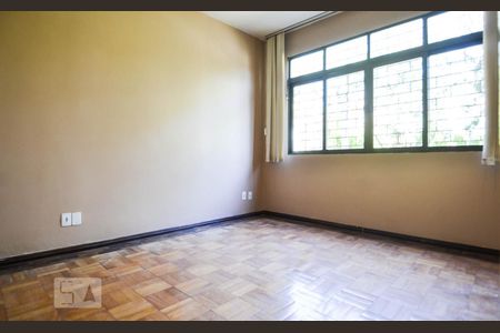 Quarto 2 de casa à venda com 5 quartos, 450m² em Tristeza, Porto Alegre