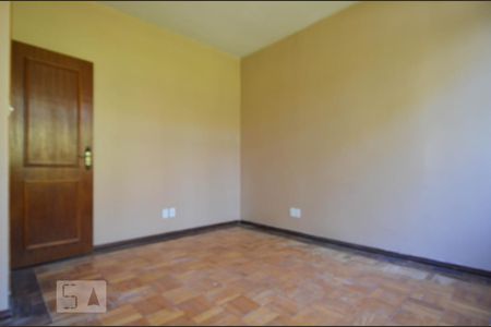 Quarto 2 de casa à venda com 5 quartos, 450m² em Tristeza, Porto Alegre