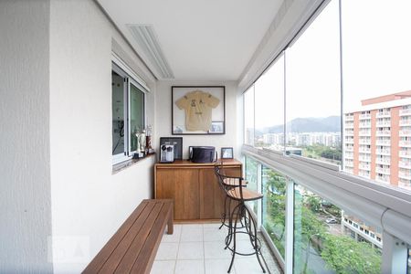 Varanda de apartamento para alugar com 2 quartos, 84m² em Barra da Tijuca, Rio de Janeiro