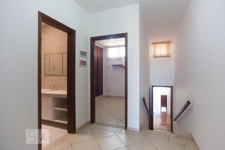 Corredor de casa à venda com 3 quartos, 267m² em Jardim Paraíso, Campinas