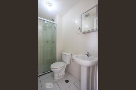 Banheiro de apartamento à venda com 1 quarto, 33m² em Vila Califórnia, São Paulo