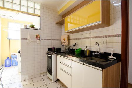 Cozinha de apartamento à venda com 2 quartos, 70m² em Vila Nova Teixeira, Campinas