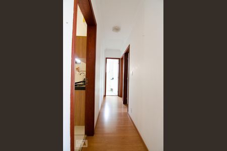 Corredor de apartamento à venda com 2 quartos, 70m² em Vila Nova Teixeira, Campinas