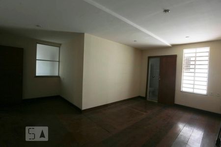 suíte 1 de casa para alugar com 4 quartos, 300m² em Vila Isabel, Rio de Janeiro
