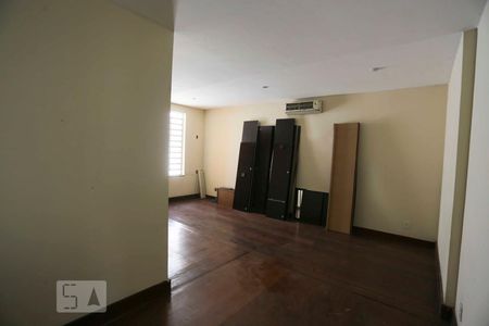 suíte 1 de casa para alugar com 4 quartos, 300m² em Vila Isabel, Rio de Janeiro