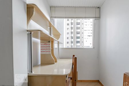 Sala de kitnet/studio para alugar com 1 quarto, 45m² em Centro, Curitiba