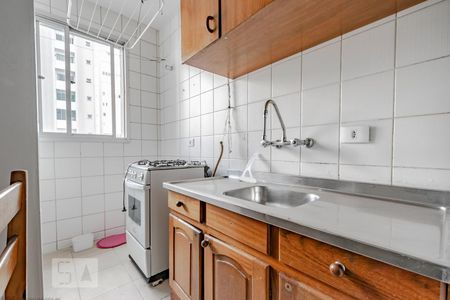 Cozinha de kitnet/studio para alugar com 1 quarto, 45m² em Centro, Curitiba