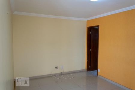 Sala de casa para alugar com 2 quartos, 90m² em Guará Ii, Brasília