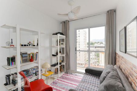 Sala de apartamento à venda com 2 quartos, 46m² em São Cristóvão, Rio de Janeiro