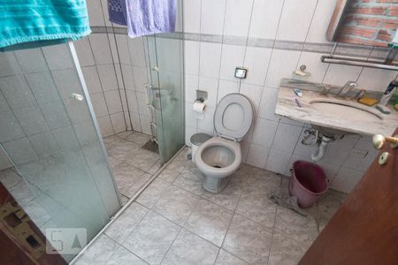 Banheiro 1 de casa à venda com 3 quartos, 300m² em Vila Brasílio Machado, São Paulo