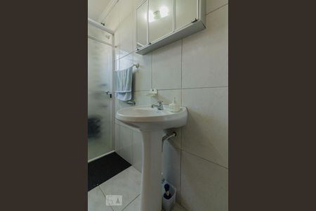 Banheiro de apartamento à venda com 3 quartos, 101m² em Vila Pires, Santo André