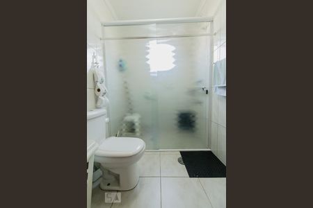 Banheiro de apartamento à venda com 3 quartos, 101m² em Vila Pires, Santo André