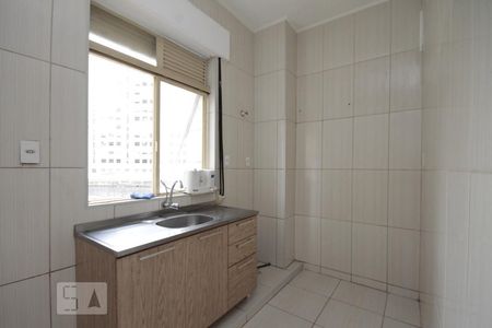 Cozinha de kitnet/studio para alugar com 1 quarto, 40m² em Centro, São Paulo