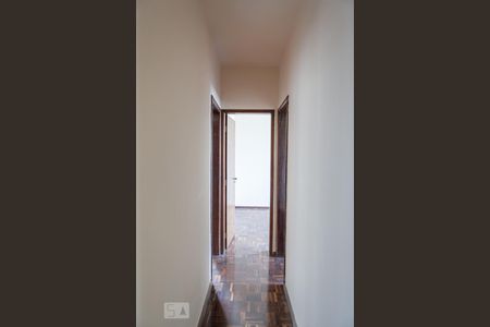 Corredor de apartamento à venda com 3 quartos, 110m² em Santo Antônio, Belo Horizonte