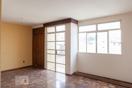 Sala  de apartamento à venda com 3 quartos, 110m² em Santo Antônio, Belo Horizonte