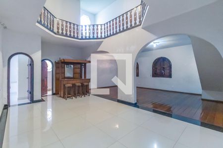 Sala de casa à venda com 4 quartos, 650m² em Cachoeirinha, Belo Horizonte