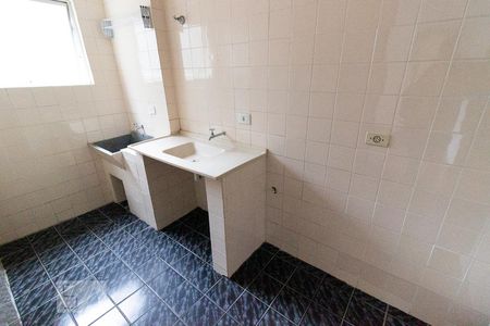 Cozinha de apartamento para alugar com 1 quarto, 33m² em Rebouças, Curitiba