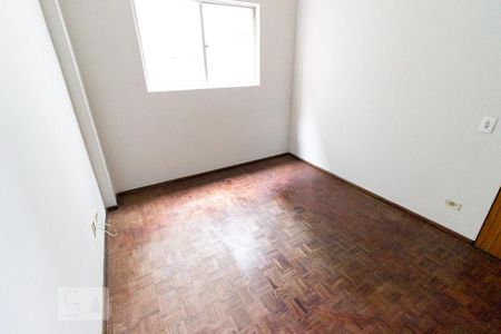 Quarto de apartamento para alugar com 1 quarto, 33m² em Rebouças, Curitiba