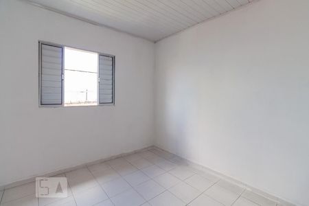 Quarto 01 de casa de condomínio para alugar com 2 quartos, 60m² em Parque Tomas Saraiva, São Paulo