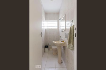 Lavabo de casa à venda com 3 quartos, 140m² em Parque Jabaquara, São Paulo