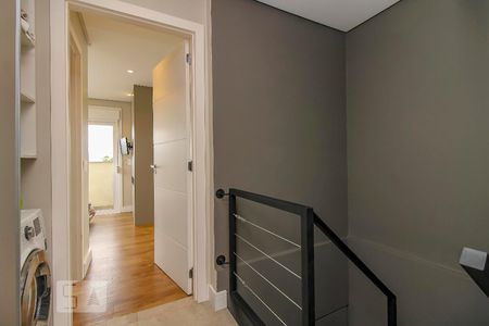 Corredor - Escadas de apartamento à venda com 2 quartos, 80m² em Jardim do Salso, Porto Alegre