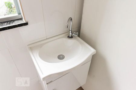 Banheiro  de casa para alugar com 1 quarto, 60m² em Vila Prudente, São Paulo