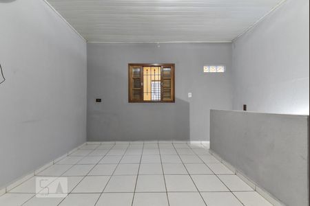 Quarto de casa para alugar com 1 quarto, 28m² em Taboão, Diadema