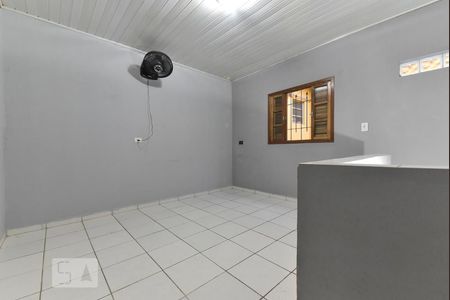 Quarto de casa para alugar com 1 quarto, 28m² em Taboão, Diadema