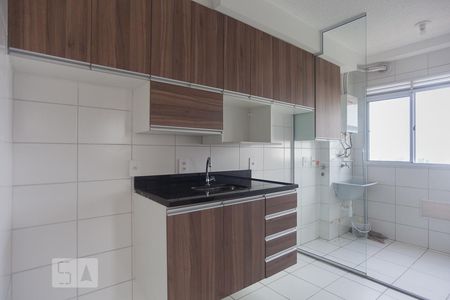 Cozinha de apartamento à venda com 2 quartos, 45m² em Jardim do Lago Continuação, Campinas