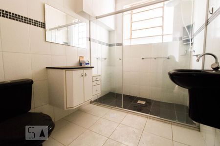 Banheiro de apartamento para alugar com 2 quartos, 102m² em Centro Histórico, Porto Alegre