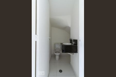 Lavabo  de casa de condomínio à venda com 2 quartos, 60m² em Vila Alpina, São Paulo