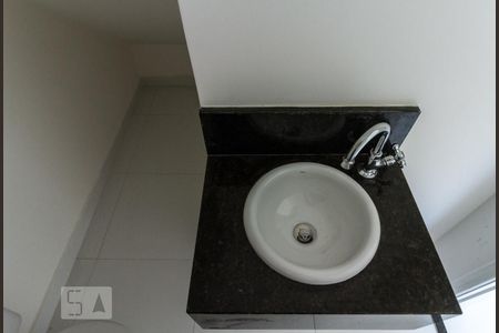 Pia do Lavabo  de casa de condomínio para alugar com 2 quartos, 60m² em Vila Alpina, São Paulo