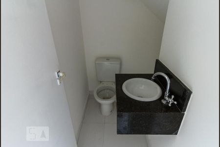 Lavabo  de casa de condomínio à venda com 2 quartos, 60m² em Vila Alpina, São Paulo