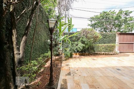 Quarto 1 - Vista de casa à venda com 4 quartos, 300m² em Jardim das Paineiras, Campinas