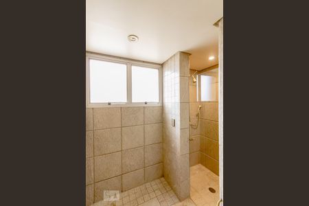 Apartamento para alugar com 350m², 3 quartos e 2 vagas Apartamento para alugar com 350m², 3 quartos e 2 vagasBanheiro do quarto 3