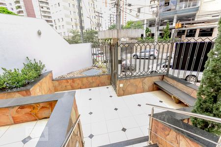 Apartamento para alugar com 350m², 3 quartos e 2 vagas Apartamento para alugar com 350m², 3 quartos e 2 vagasEntrada