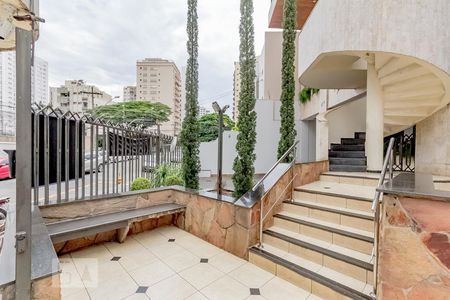 Apartamento para alugar com 350m², 3 quartos e 2 vagas Apartamento para alugar com 350m², 3 quartos e 2 vagasEntrada