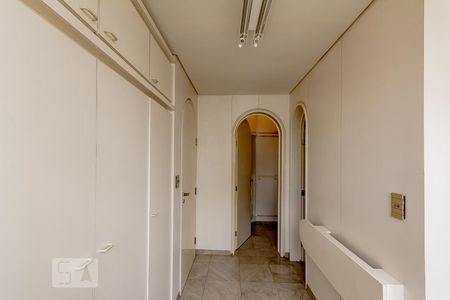 Apartamento para alugar com 350m², 3 quartos e 2 vagas Apartamento para alugar com 350m², 3 quartos e 2 vagasÁrea de serviço