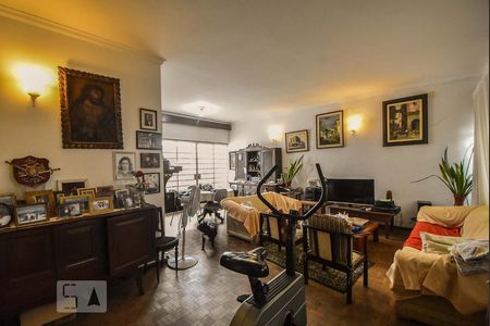 Sala de casa à venda com 3 quartos, 300m² em Santo Amaro, São Paulo