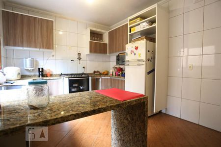 Cozinha de casa à venda com 4 quartos, 255m² em Jaguaribe, Osasco